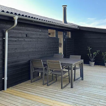 2 Bedroom In Feriehus Hjørring